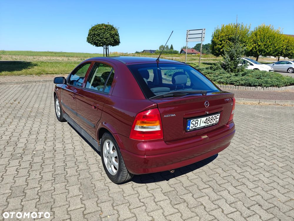 Opel Astra - 12
