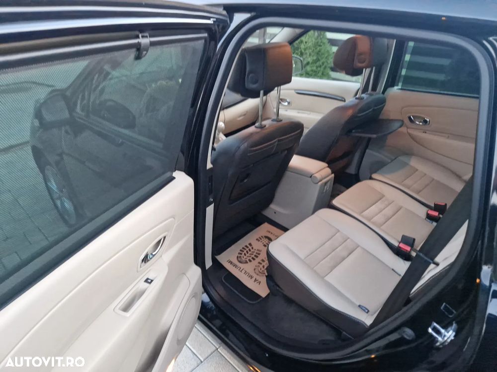 Renault Grand Scenic - 10