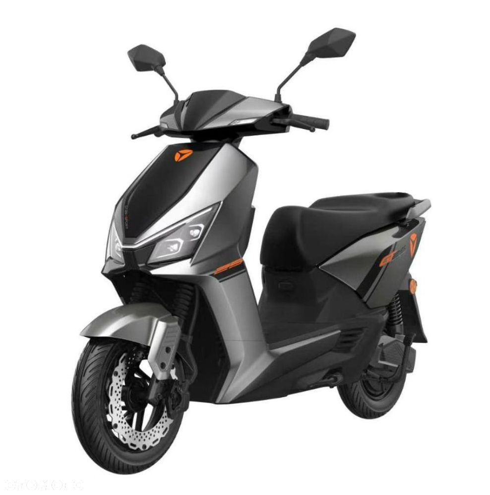 Yadea C-line - 4