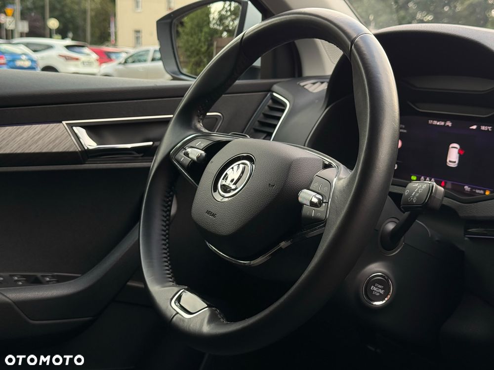 Skoda Karoq 2.0 TDI SCR DSG Style - 17
