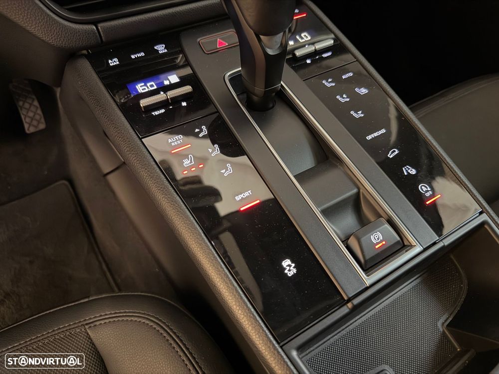 Porsche Macan T PDK - 21