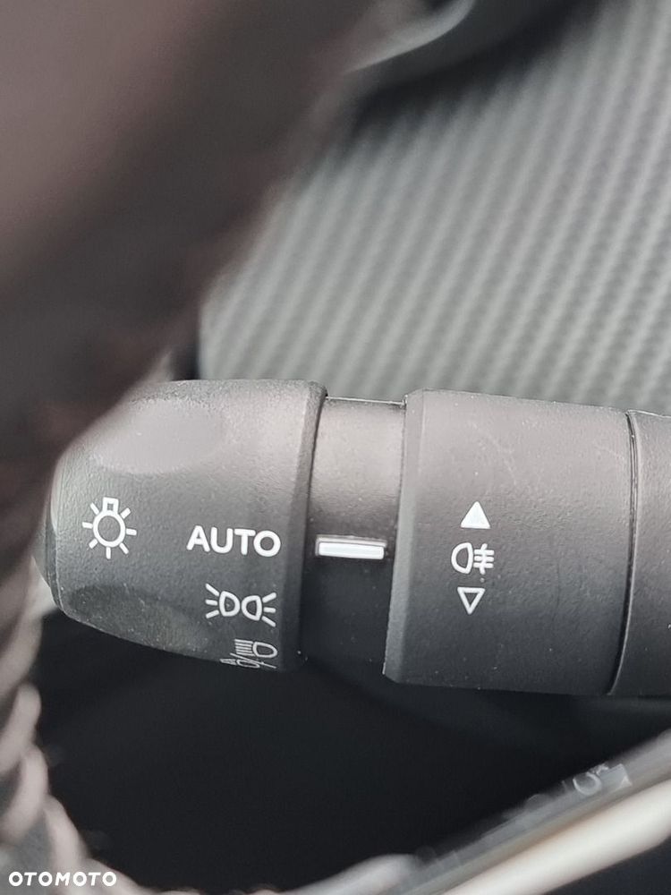 Peugeot 208 1.2 PureTech Active S&S - 31