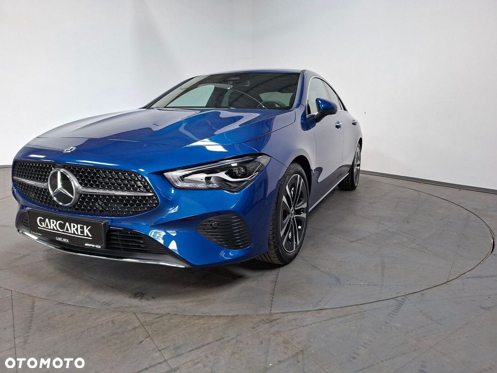 Mercedes-Benz CLA - 13