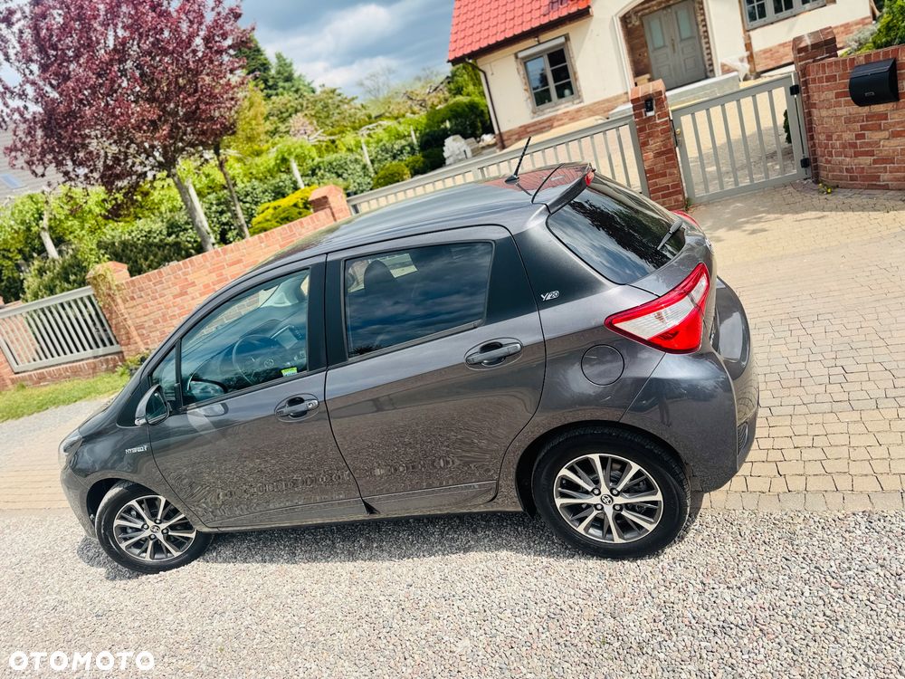 Toyota Yaris Hybrid 1.5 Executive - 28