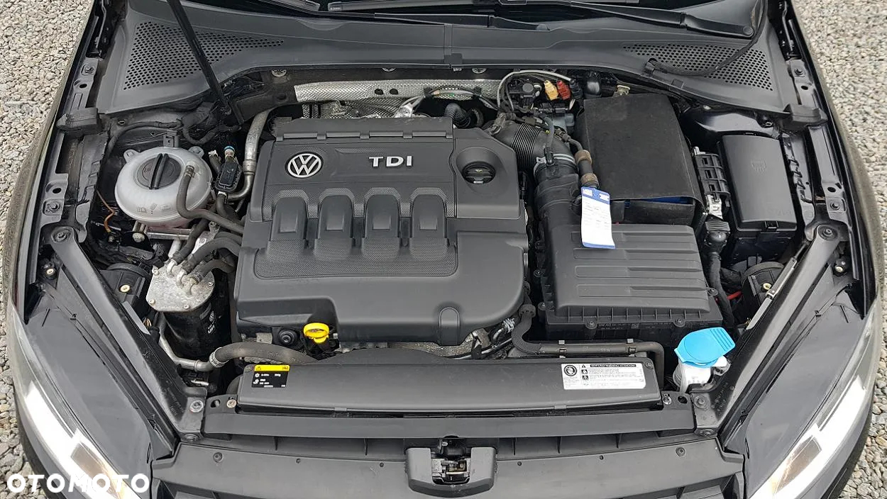 Volkswagen Golf Variant 2.0 TDI BlueMotion Technology Lounge - 38