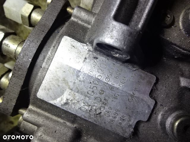 Pompa wtryskowa Audi A6 059130106B - 4