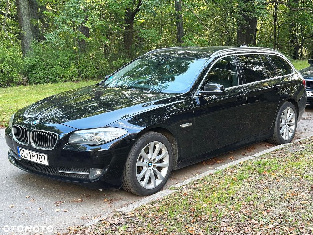 BMW Seria 5 525d xDrive Touring Sport-Aut - 2