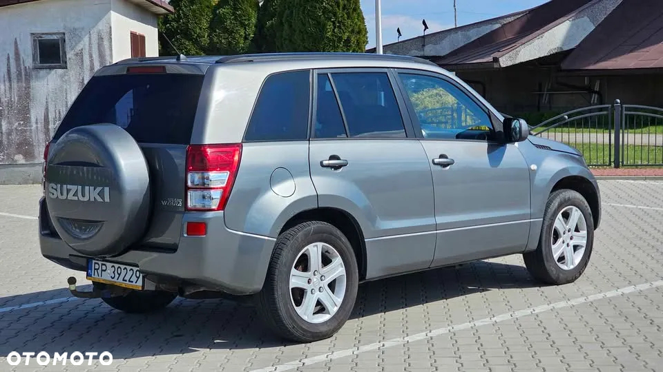 Suzuki Grand Vitara 2.0 - 3