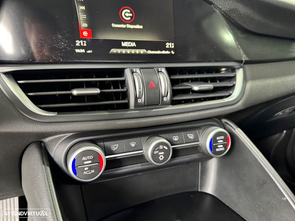 Alfa Romeo Giulia 2.2 D Super - 17