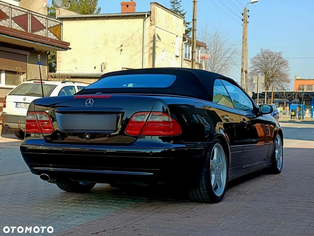 Mercedes-Benz CLK - 4