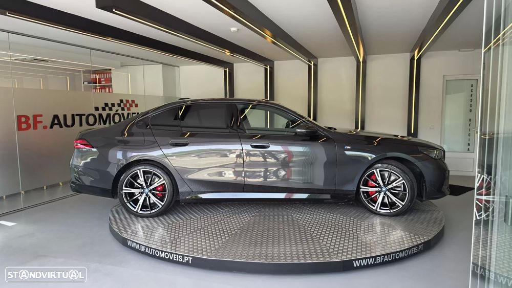 BMW i5 eDrive40 Pack Desportivo M Pro - 9
