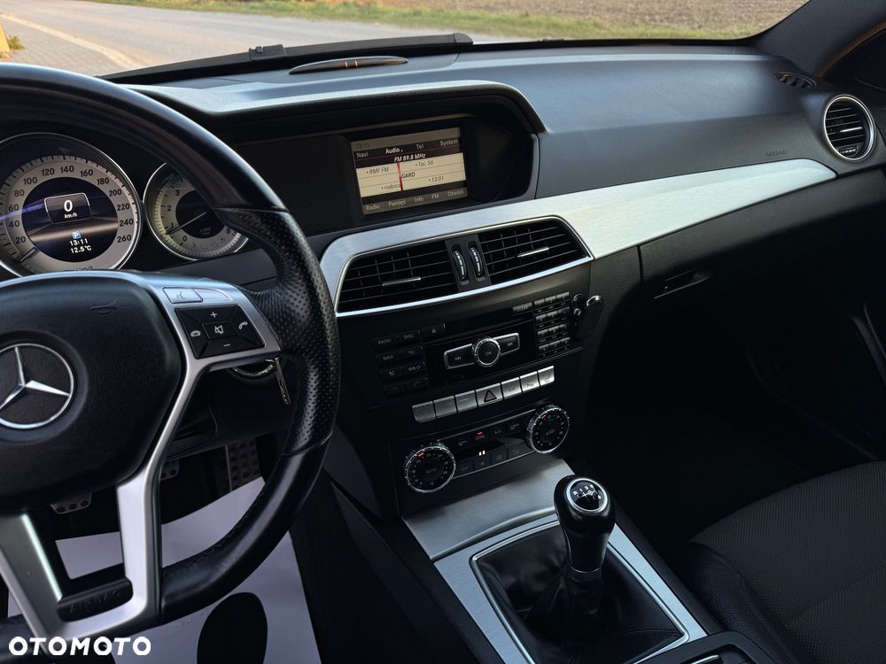 Mercedes-Benz Klasa C 180 Coupe AMG Line - 32