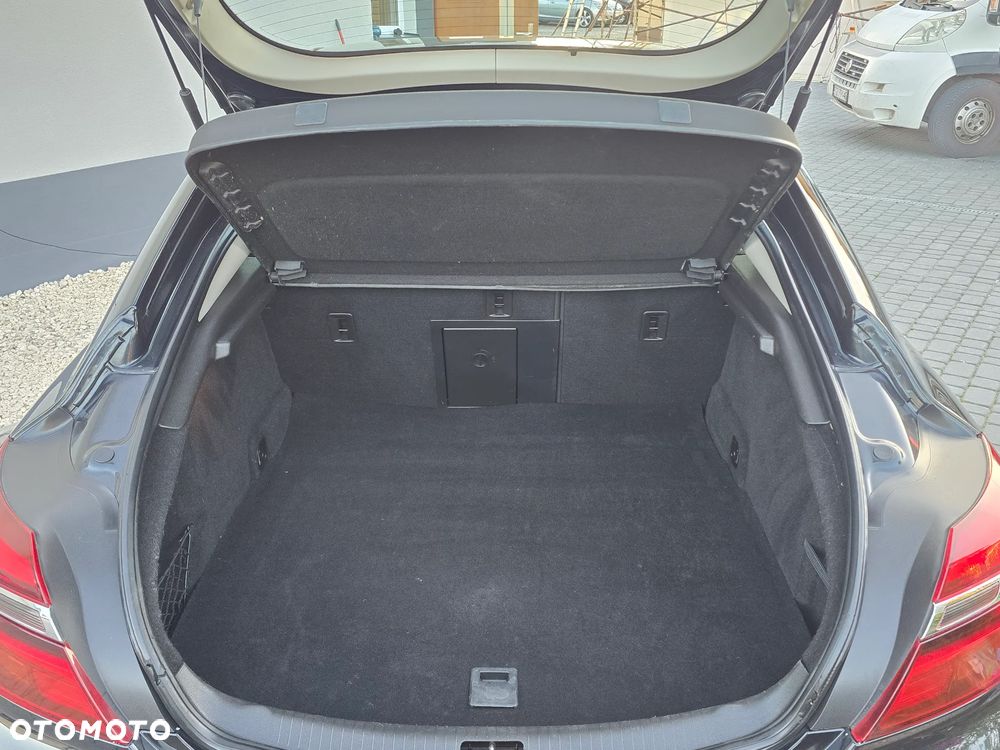 Opel Insignia 1.6 T Cosmo S&S - 19