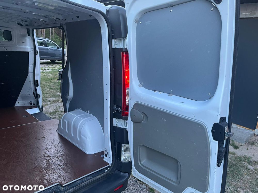 Opel Vivaro - 13