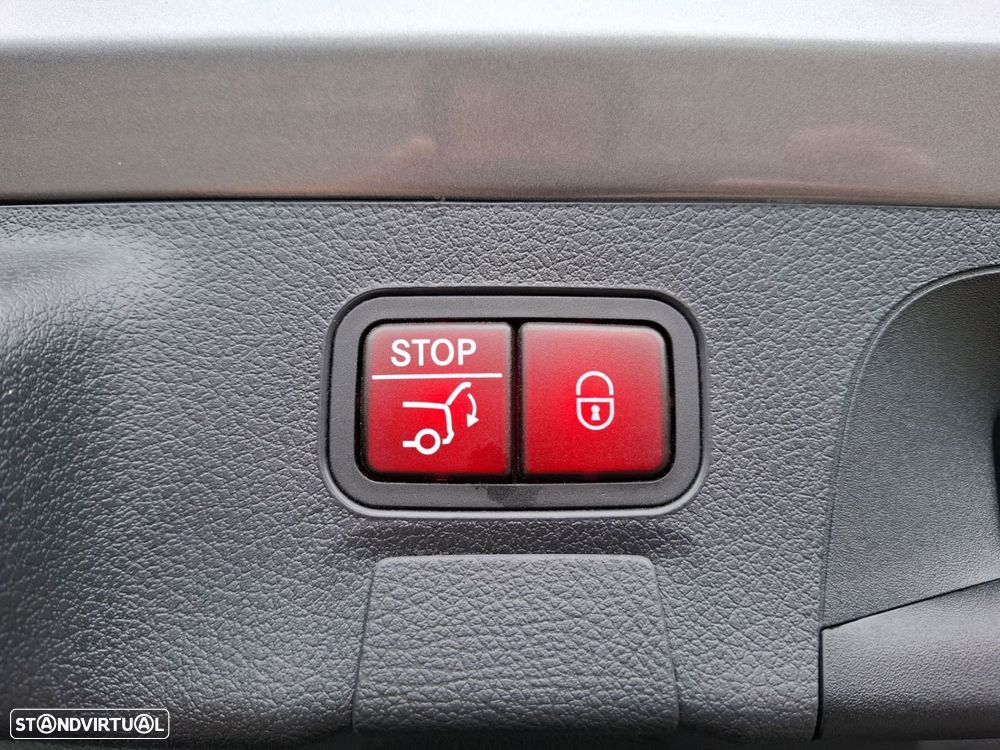 Mercedes-Benz CLA 180 d Shooting Brake AMG Line Aut. - 27