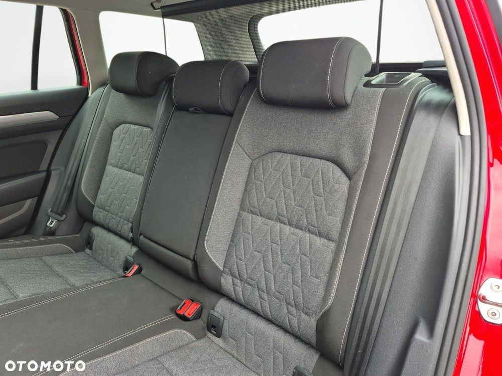Volkswagen Passat Variant 2.0 TDI SCR Business Plus DSG - 13