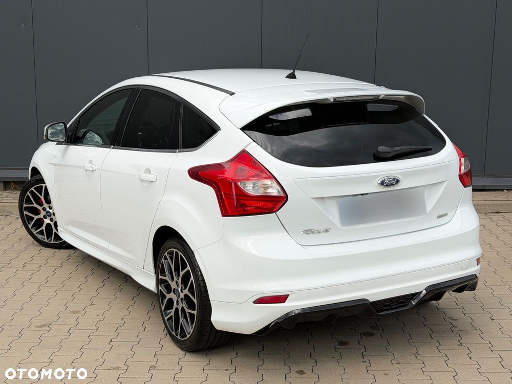 Ford Focus 1.0 EcoBoost ST-Line Black ASS - 4