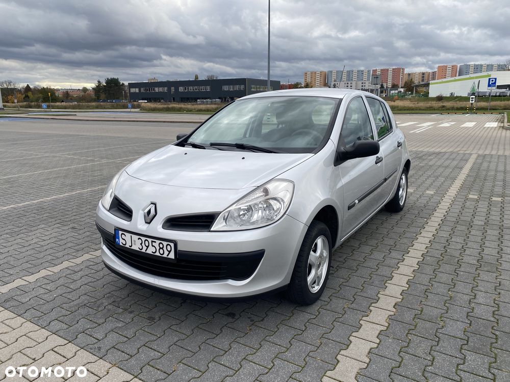 Renault Clio - 1