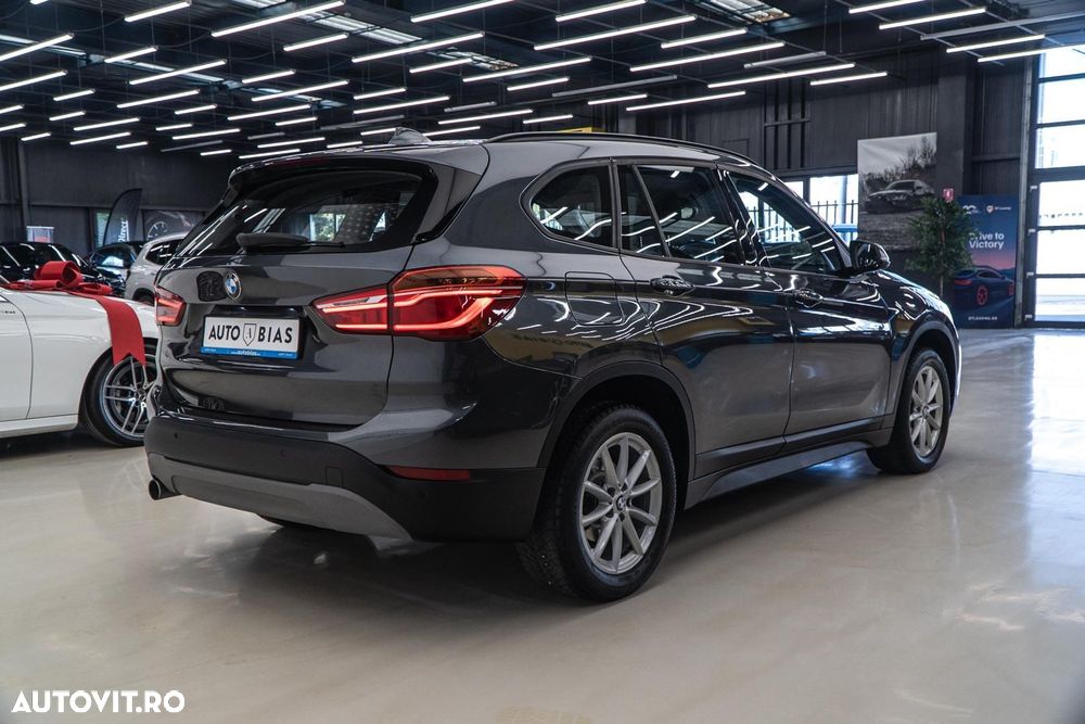 BMW X1 xDrive18d Aut. Sport Line - 8