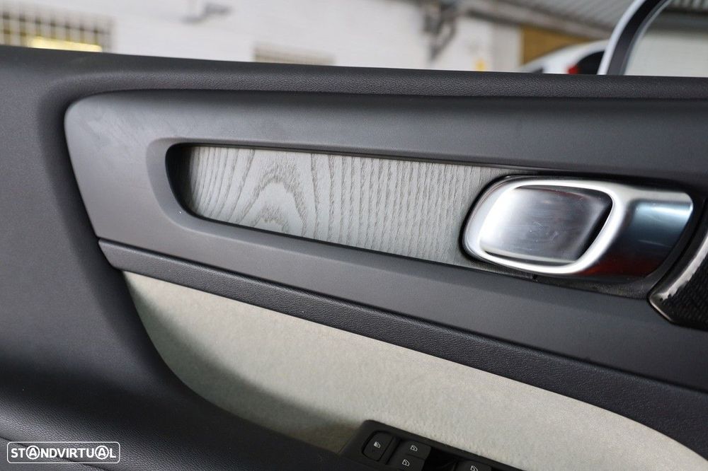 Volvo XC 40 1.5 T5 PHEV Inscription - 19