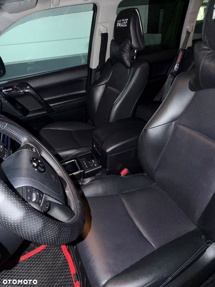 Toyota Land Cruiser - 11