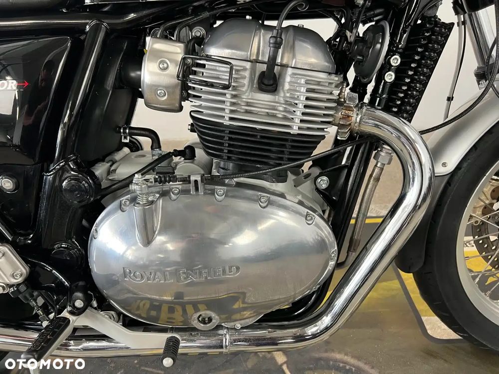 Royal Enfield Interceptor - 9