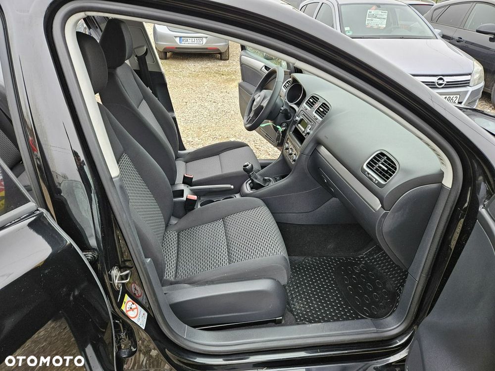 Volkswagen Golf - 9