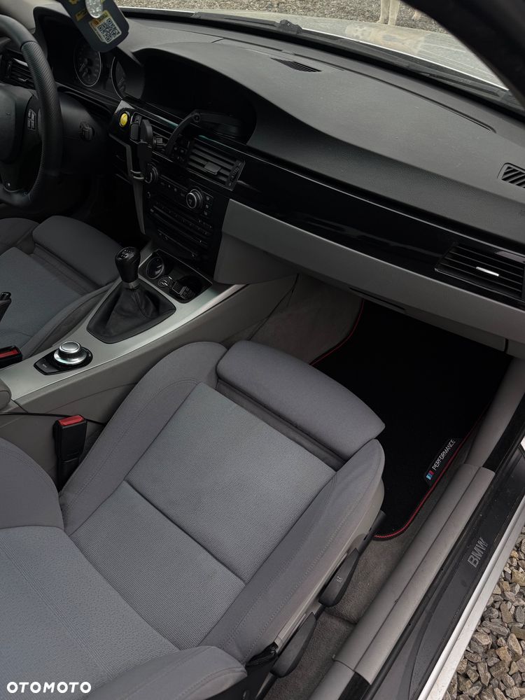 BMW Seria 3 320d - 6