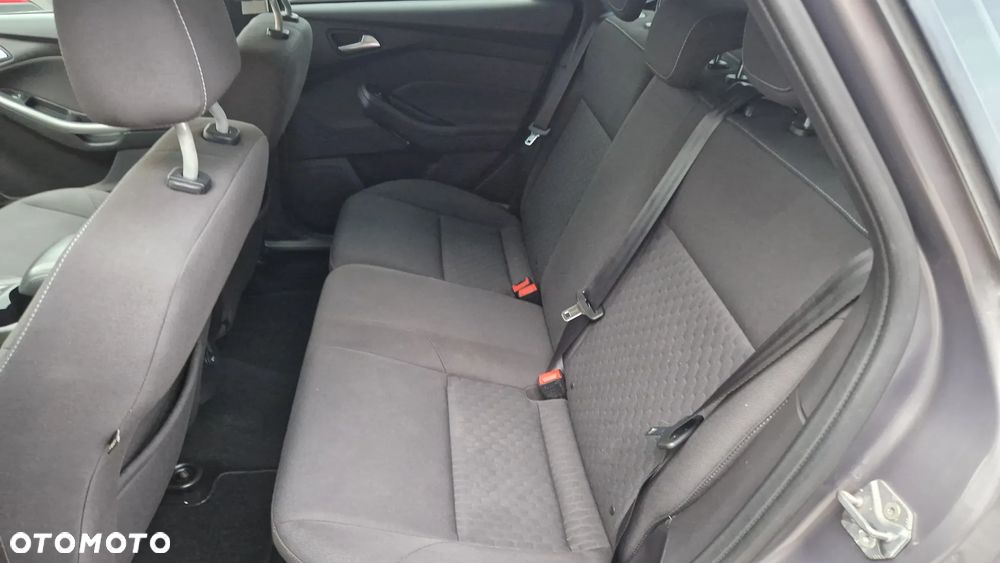 Ford Focus SW 1.6 TDCi DPF Titanium - 16