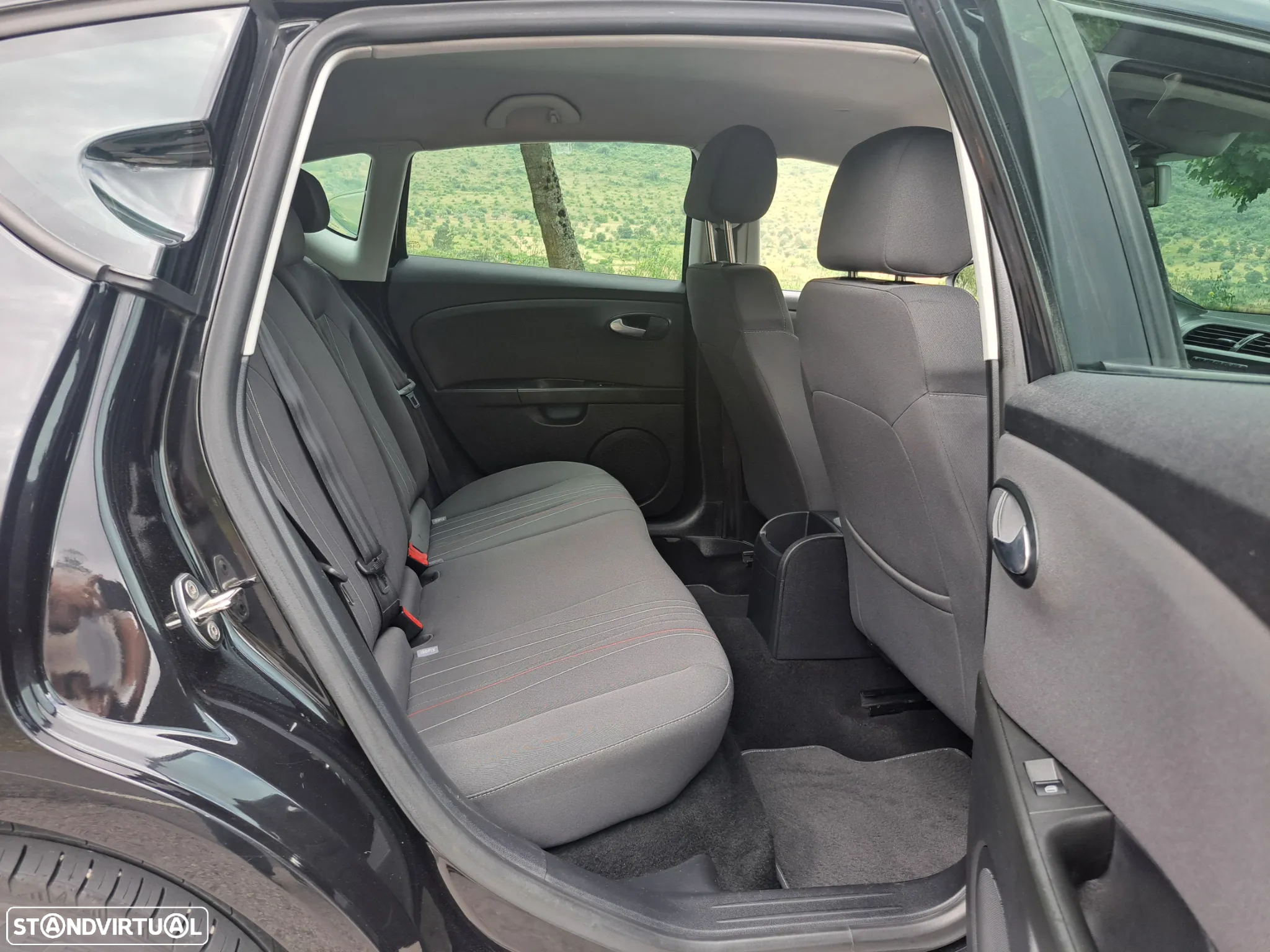 SEAT Leon 1.6 TDI Ecomotive Copa Plus - 24