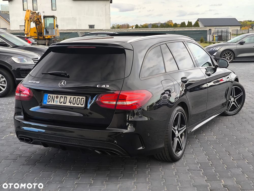 Mercedes-Benz Klasa C AMG 43 4-Matic - 18