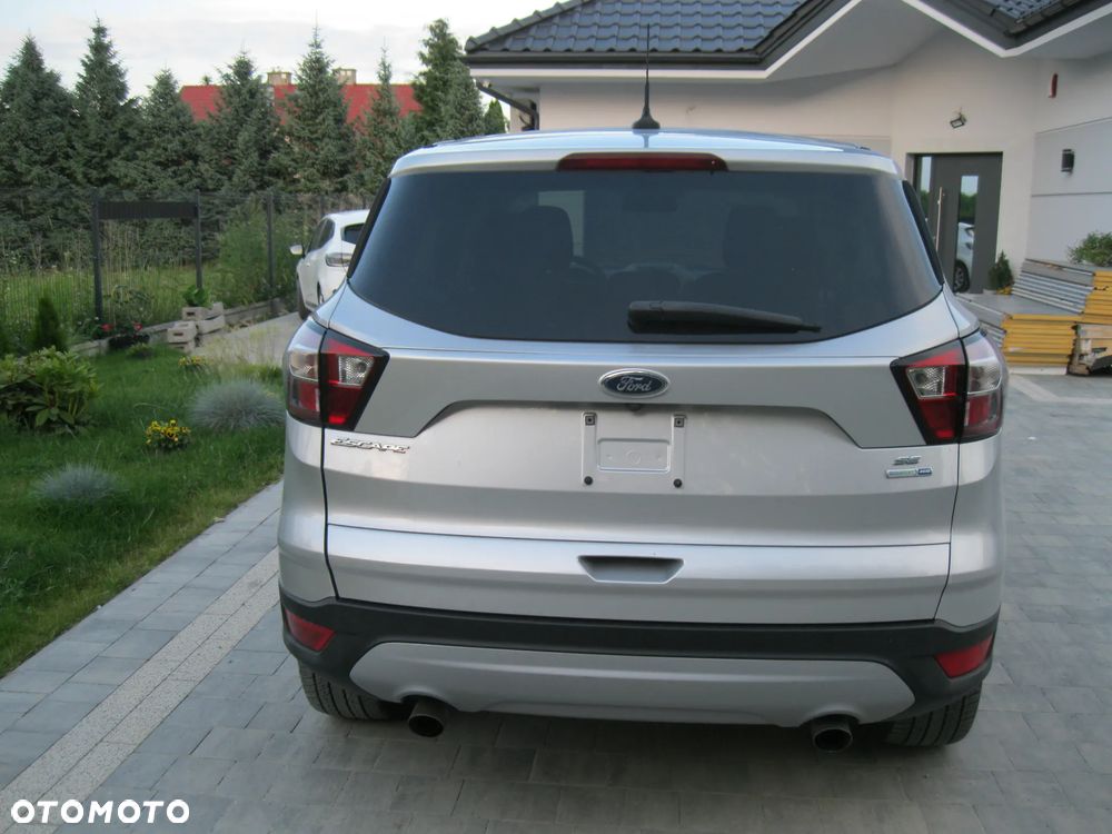 Ford Escape - 5