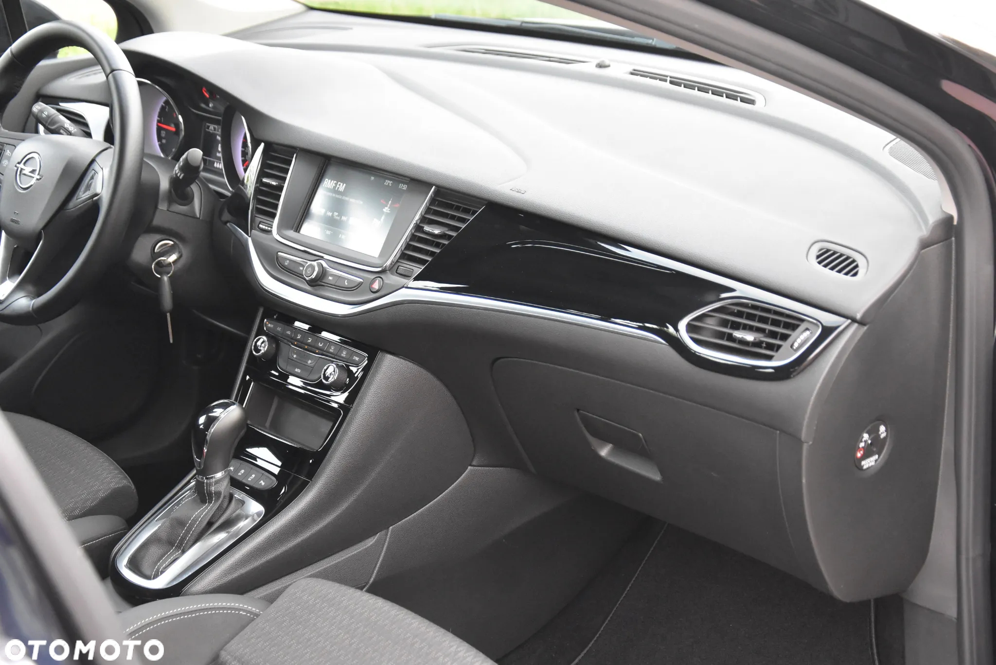 Opel Astra V 1.4 T Enjoy S&S - 24