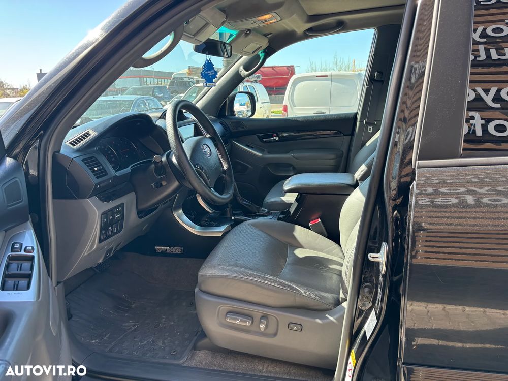 Toyota Land Cruiser 3.0l Turbo D-4D A/T AVS Luxury - 11