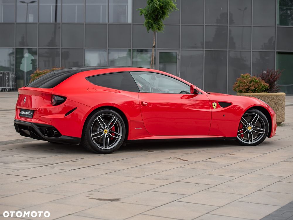 Ferrari FF Standard - 12