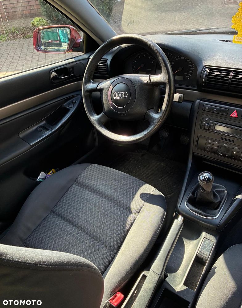 Audi A4 Limousine 1.6 - 27