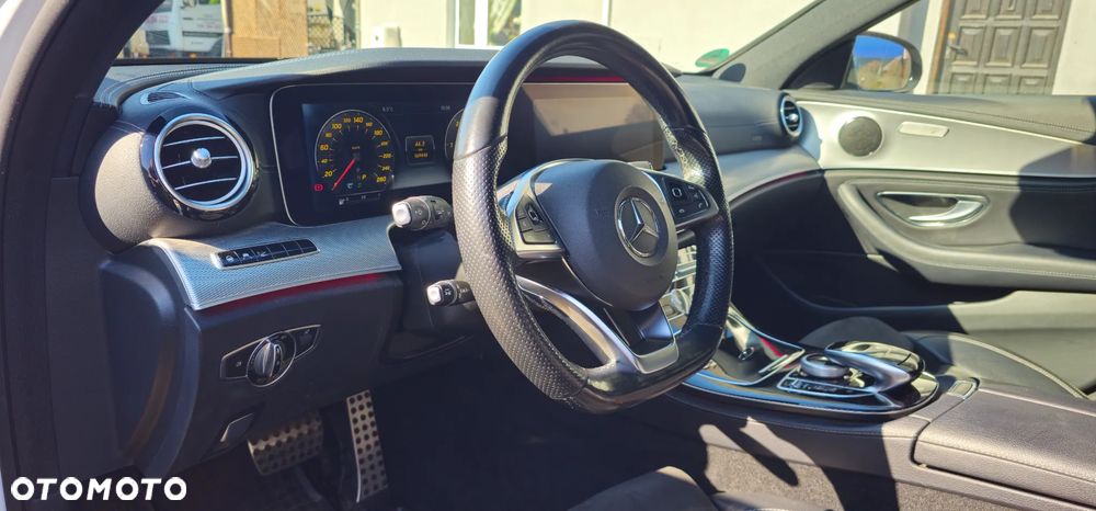 Mercedes-Benz Klasa E 220 d 9G-TRONIC AMG Line - 8