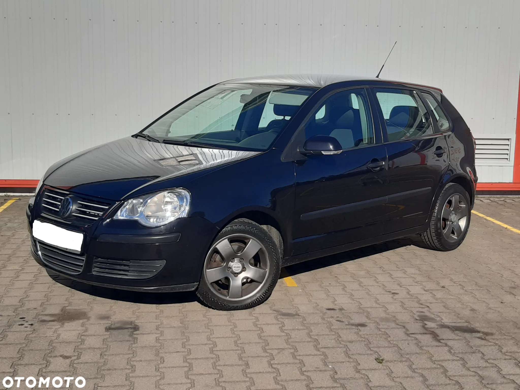 Volkswagen Polo - 2