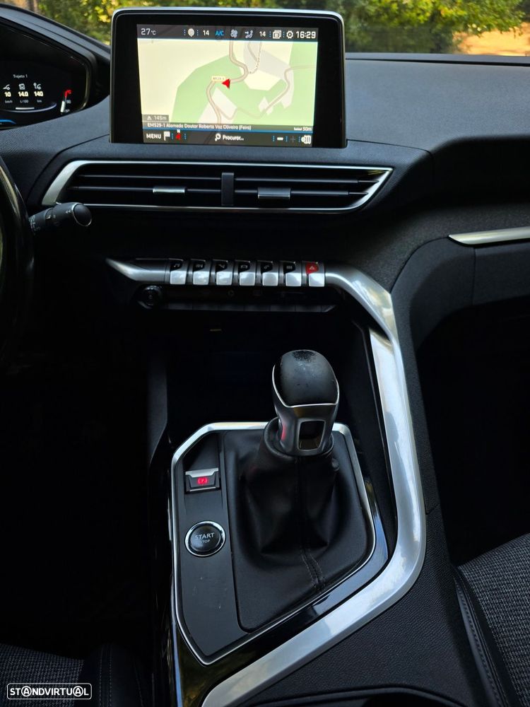 Peugeot 3008 1.2 PureTech Allure - 16