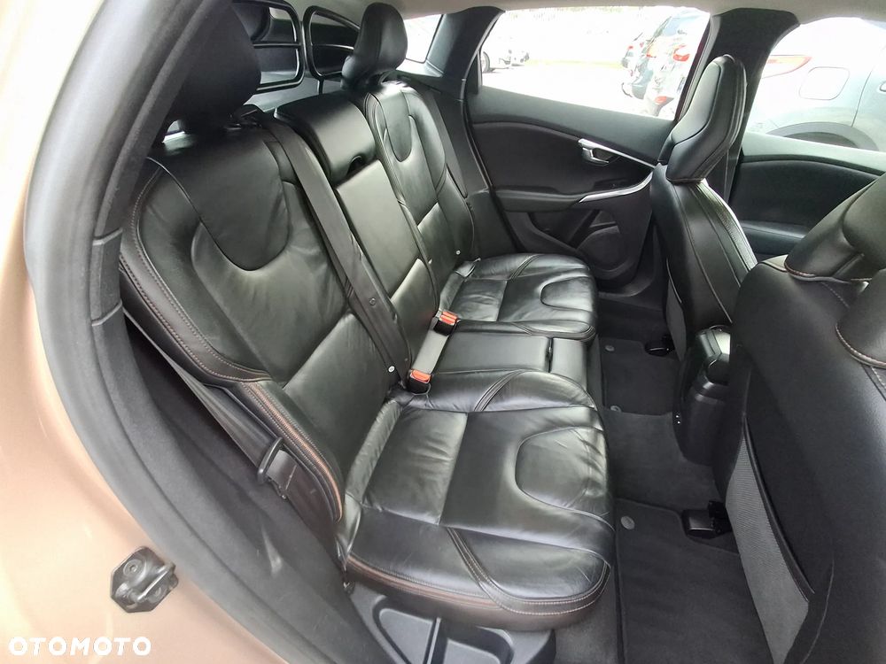 Volvo V40 Cross Country D3 Summum - 20