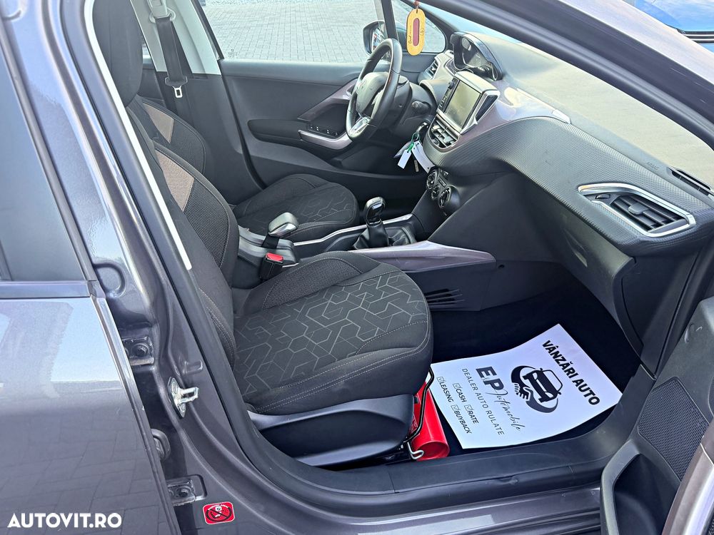 Peugeot 2008 PureTech 82 Style - 18