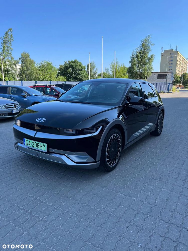 Hyundai IONIQ 5 - 5