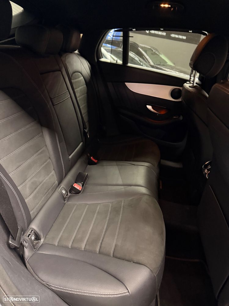 Mercedes-Benz GLC 300 de Coupe 4Matic 9G-TRONIC AMG Line Plus - 25