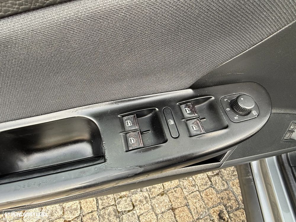 VW Passat 2.0 TDI Highline - 10