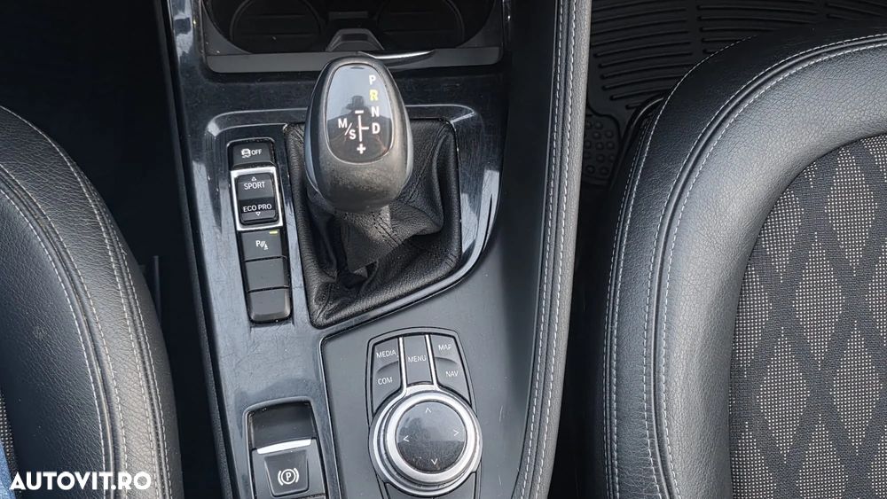 BMW X1 sDrive18d Aut. xLine - 35