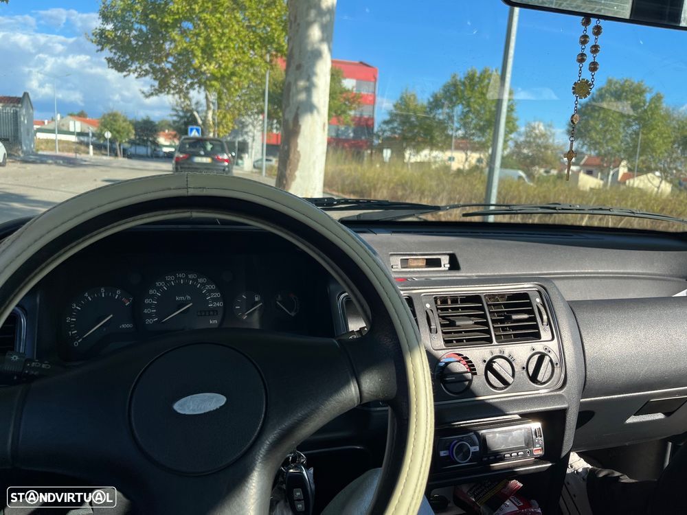 Ford Orion 1.4 CLX - 6