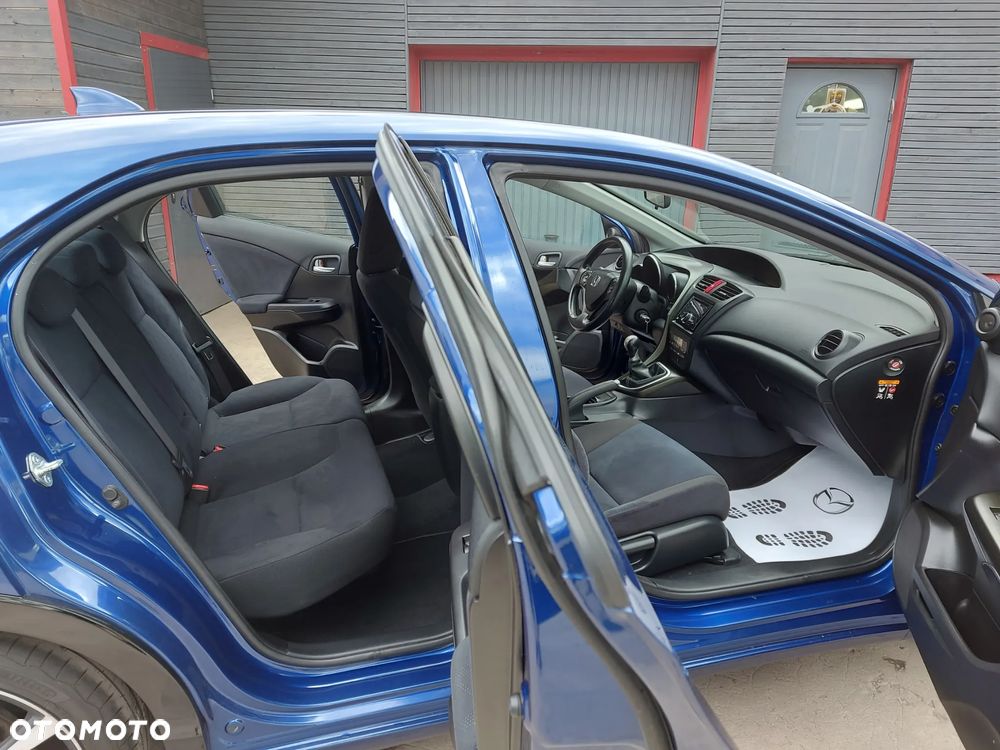 Honda Civic 1.8 i-VTEC Executive - 9