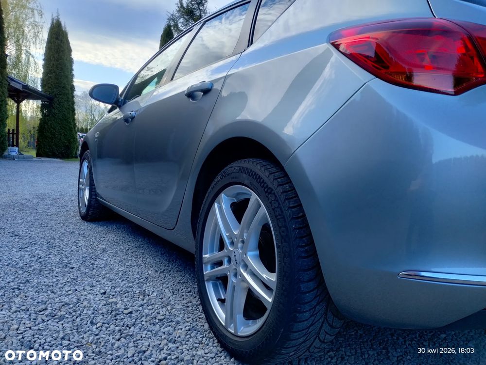 Opel Astra 1.7 CDTI DPF ENERGY - 12