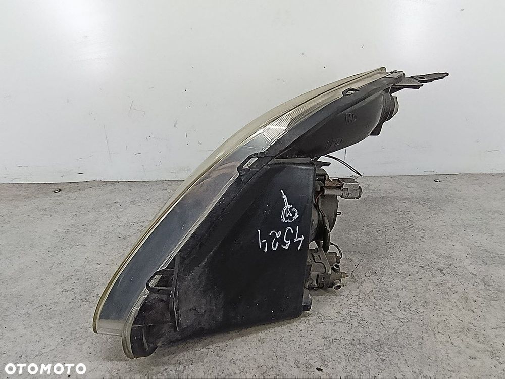 LAMPA PRZÓD PRAWA SUZUKI SWIFT IV - 4