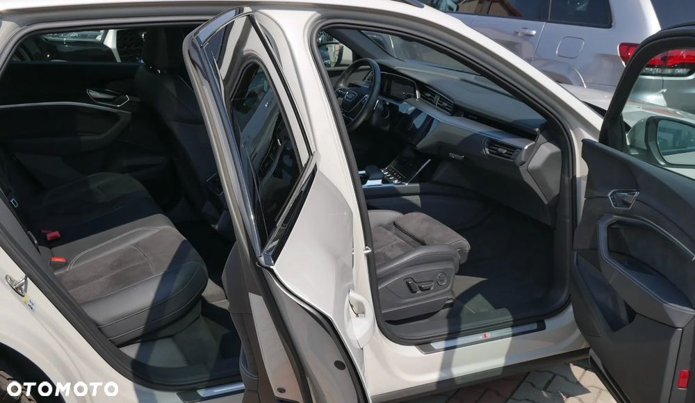 Audi e-tron 50 Quattro advanced - 11